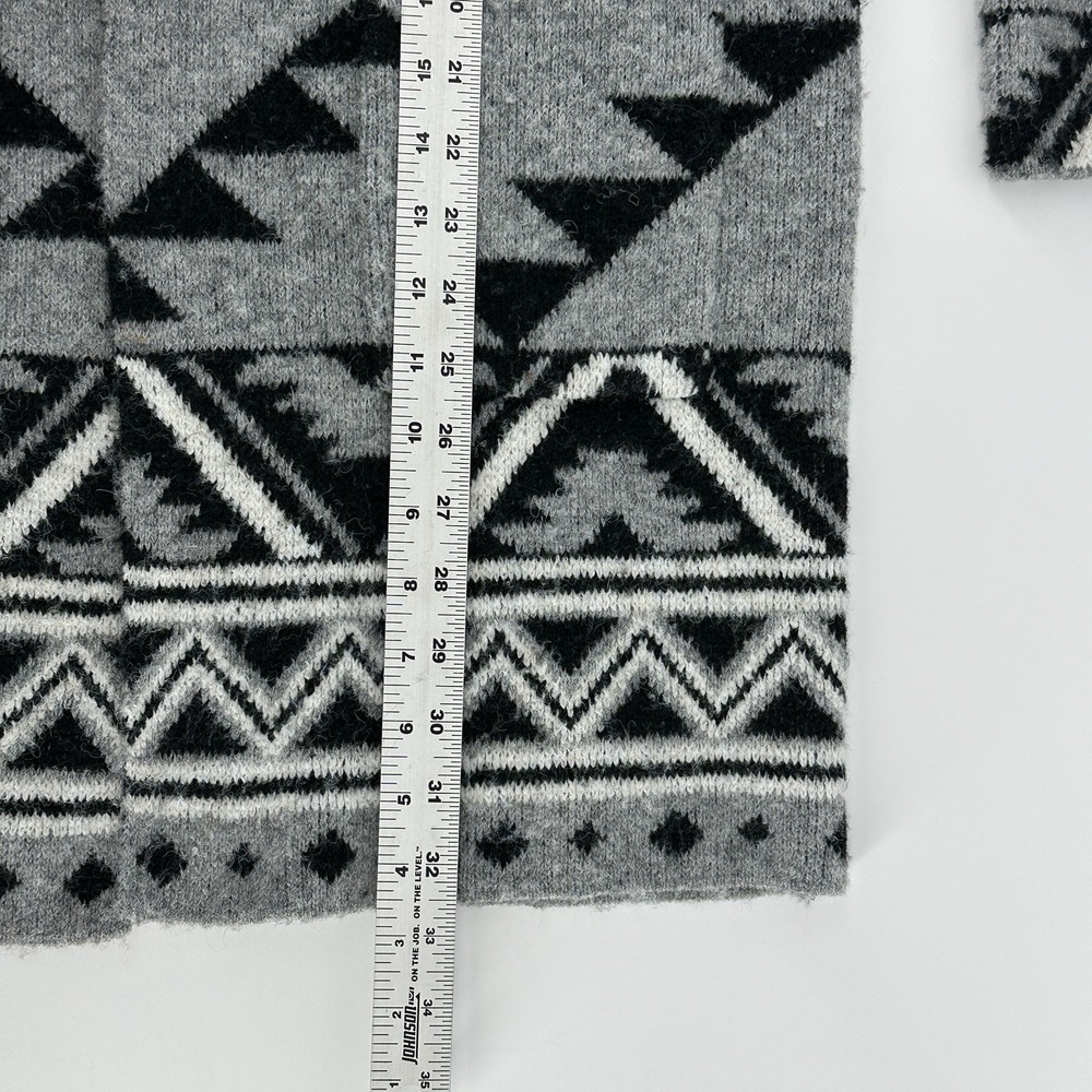 Frye Cardigan Sweater Womens Size M Gray Black Southwestern Aztec Open Front - Picture 8 of 8